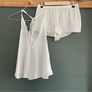 Flora Nikrooz silky pajama set